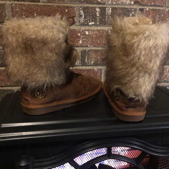 MICHAELS KORS BIG KIDS SIZE 3 BOOT’S 🥾| COLOR TAN. - Picture 6 of 11